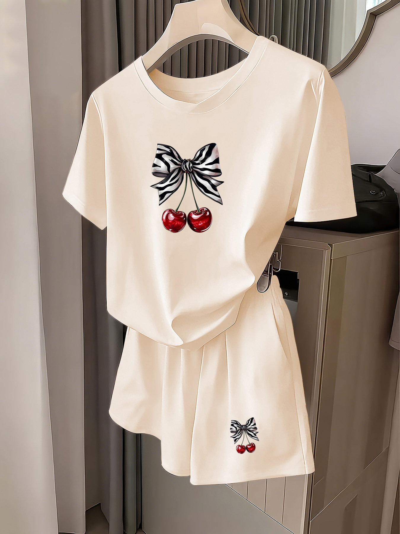 Summer Clothing Vibes - Women's Casual Outfit, a Must-Have for
