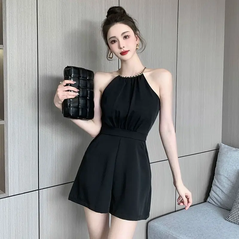 Cool White Woman Shorts Office – Summer Clothing Trends 2025 recenzja i cena