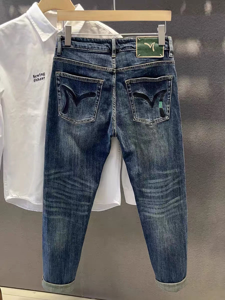 Menswear Clothing Retro Jeans  – Summer Clothing Trends 2025 recenzja i cena